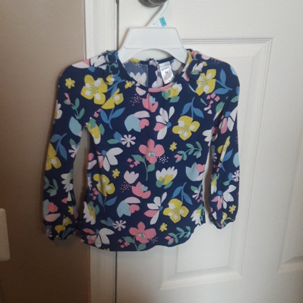 Carter girls blouse. 100% varicose soft material. EUC